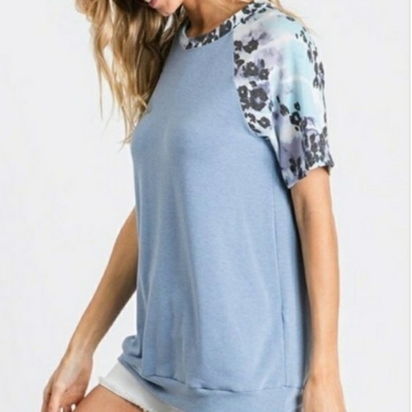 Powder Blue Color Block Short Sleeved Top - Picture 3 of 6